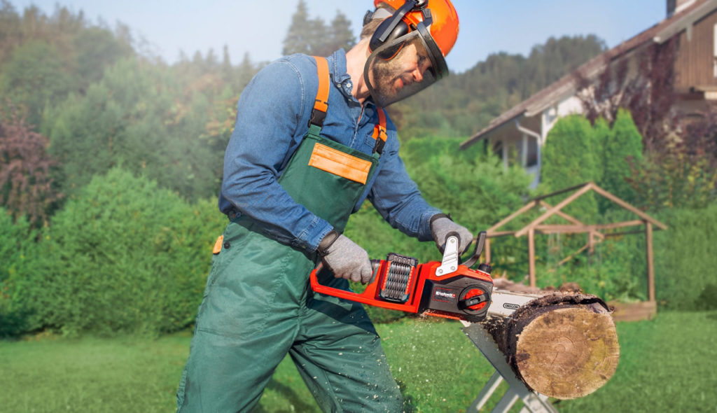Can you chainsaw wet wood? 7 best steps